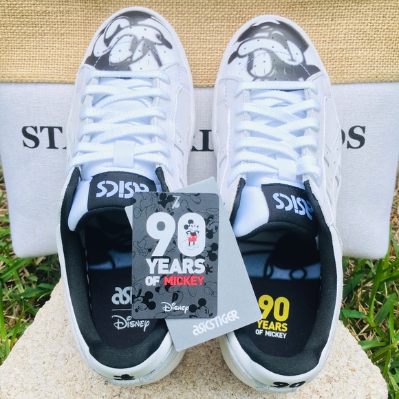 asics mickey 90